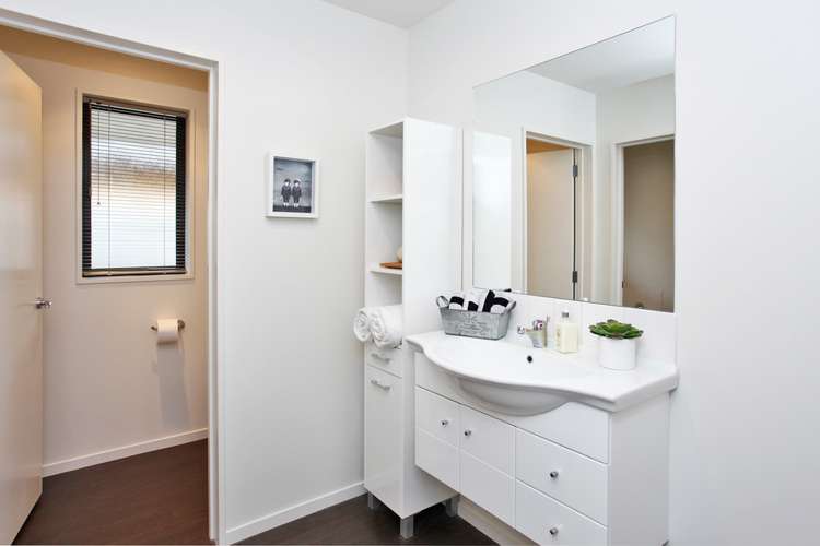 15 The Tors Heathcote Valley_13