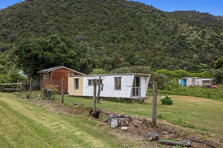 8376 State Highway 35 Whanarua Bay_11