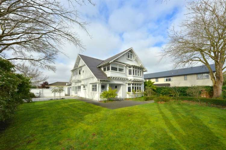 32 Hawkesbury Avenue Saint Albans_2