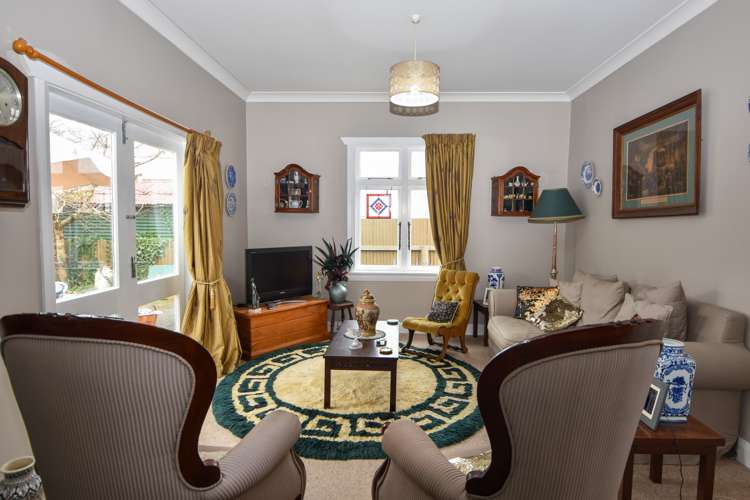 214 High Street South Carterton_5