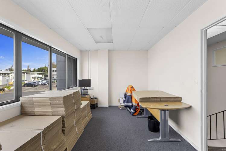 A/3 Colway Place Wairau Valley_8