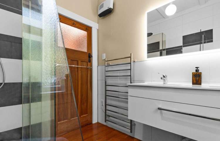 6 Harvey Road Bluff Hill_9