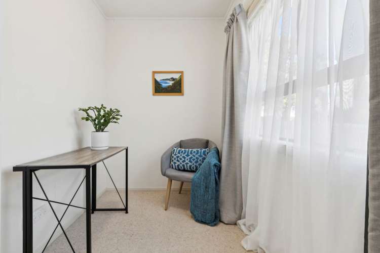 2/1 Manse Road Pahurehure_13