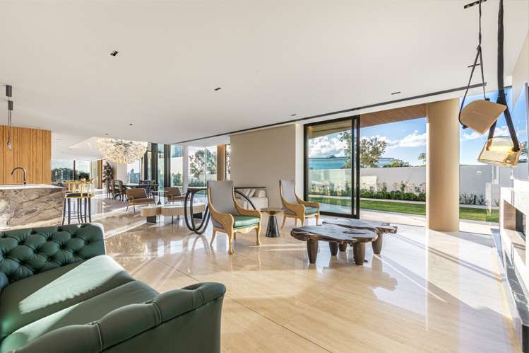 92 Paritai Drive Orakei_16