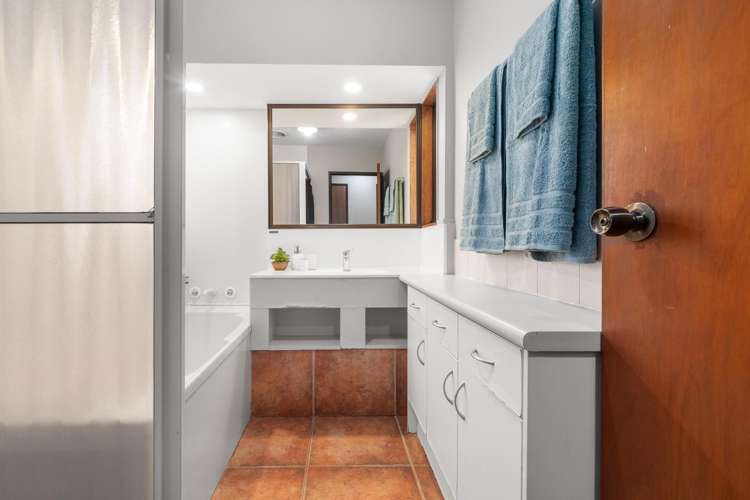 2b Hunter Way Otumoetai_12