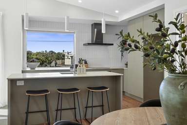 52 Wairau Road_2