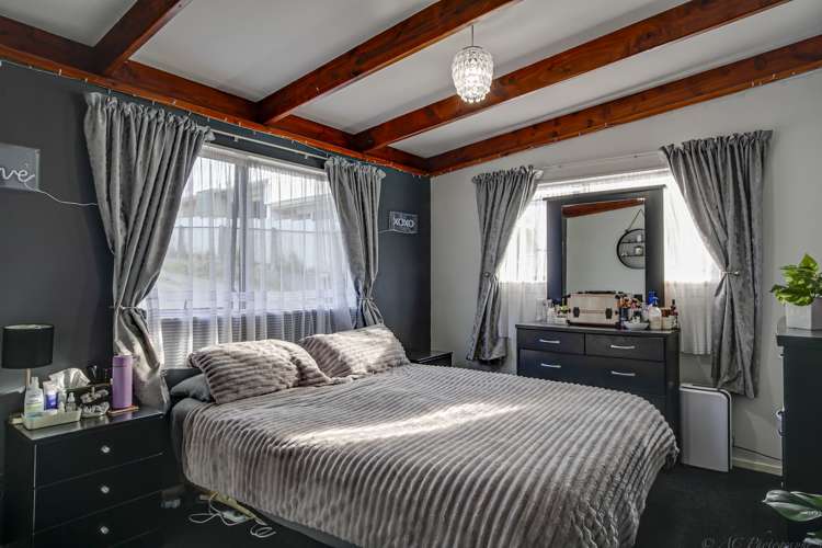 8 Roslyn Terrace West End_8