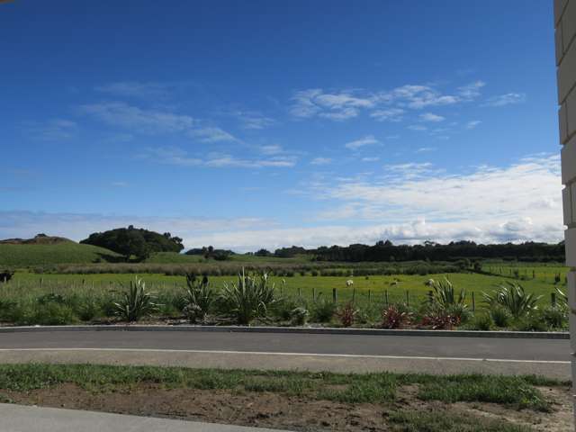 11 Tapuhikura Street Waikanae_4