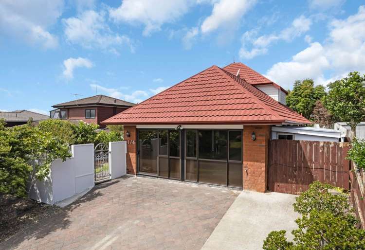 1/4 Crescent Hills Court Northpark_1