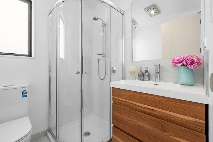 1/112 Moore Street Howick_11