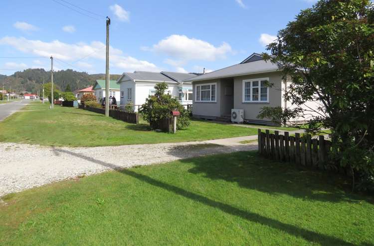 28 Main Street Reefton_13