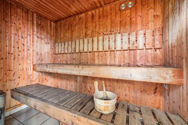 B 203/525 East Coast Road Browns Bay_12