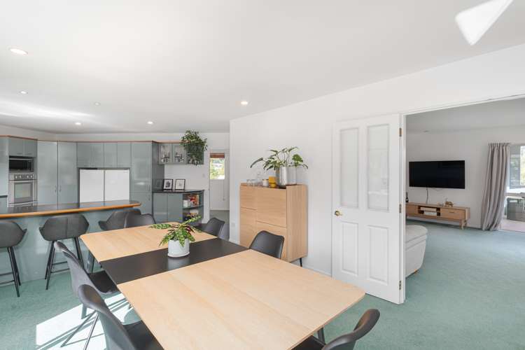 9 Enticott Place Huntsbury_12