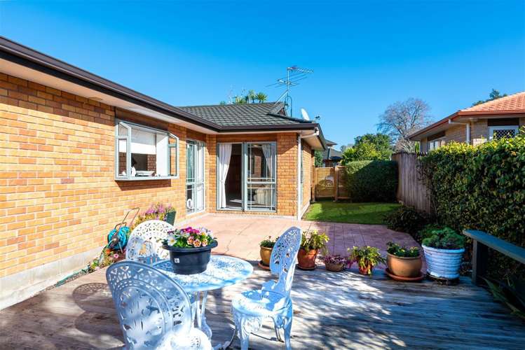 8 Ryehill Close New Lynn_16