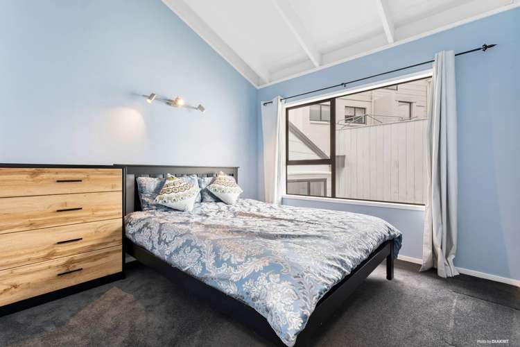 4 Raphael Place West Harbour_14