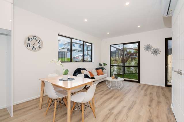 16E Sheridan Drive New Lynn_4