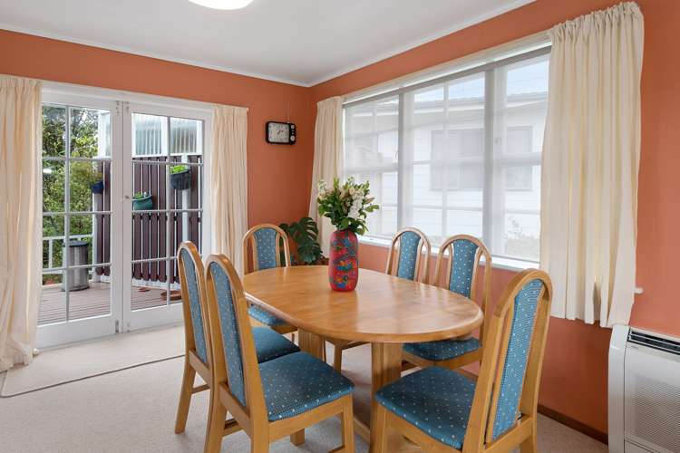 31 Clotworthy Crescent Onerahi_3