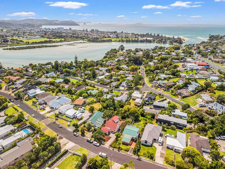 11 Moffat Road Red Beach_29