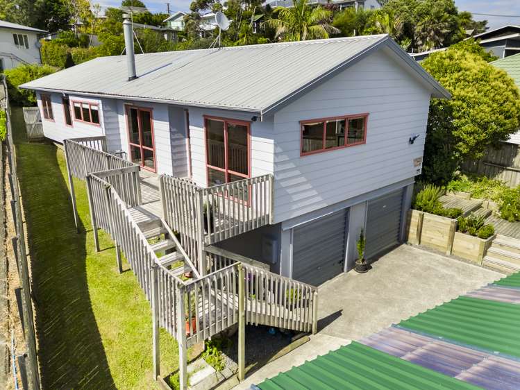 39a Pohutukawa Avenue Red Beach_11