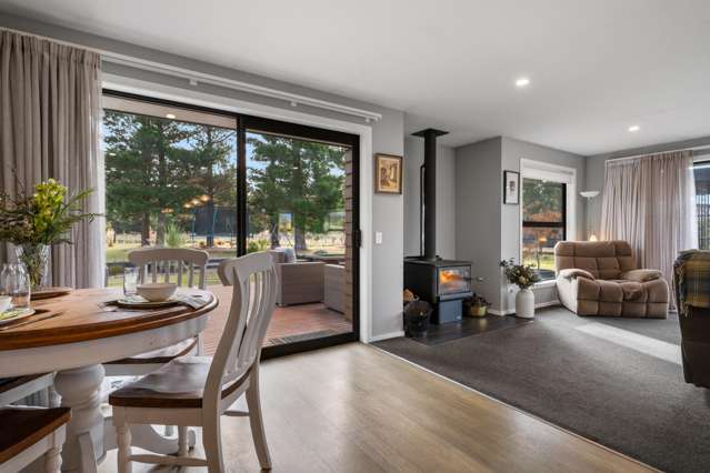 77 Larch Crescent Alexandra_2