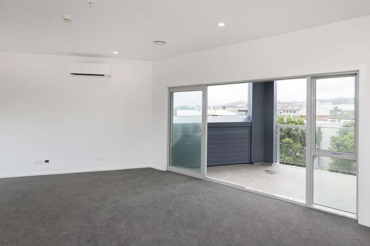 203/4 Reads Quay, Marinaview Gisborne_36