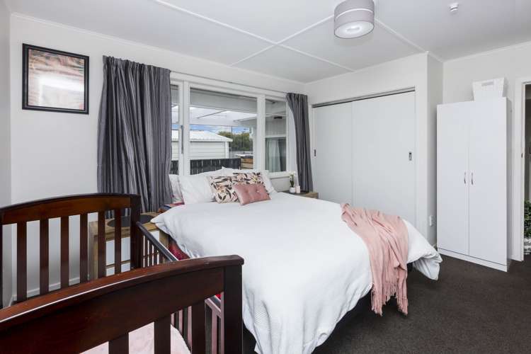 21 Totara Park Road Clouston Park_18