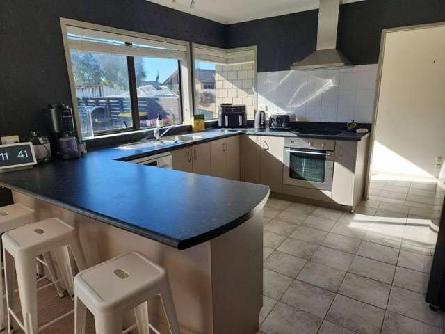 4 Millie Court 1131_1