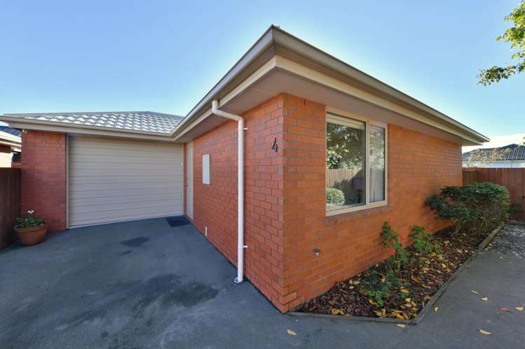 4/108 Yaldhurst Road Sockburn_3