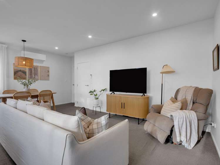 73A Houchens Road Glenview_14