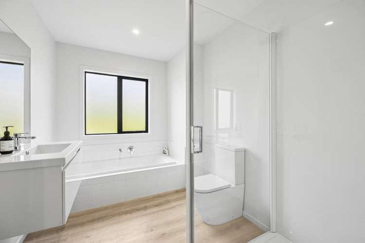 6 Batham Way Broad Bay_18