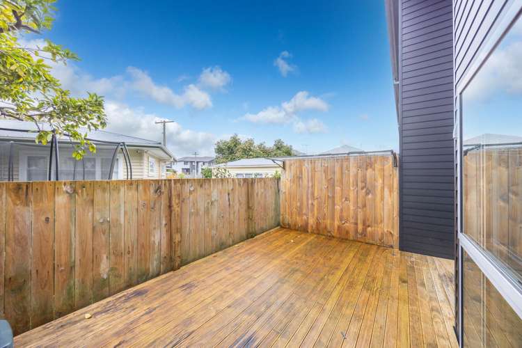 18/100 Knighton Road Hillcrest_7