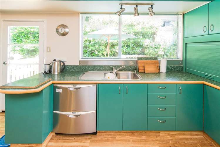 1 Alexa Place Saint Johns Hill_4