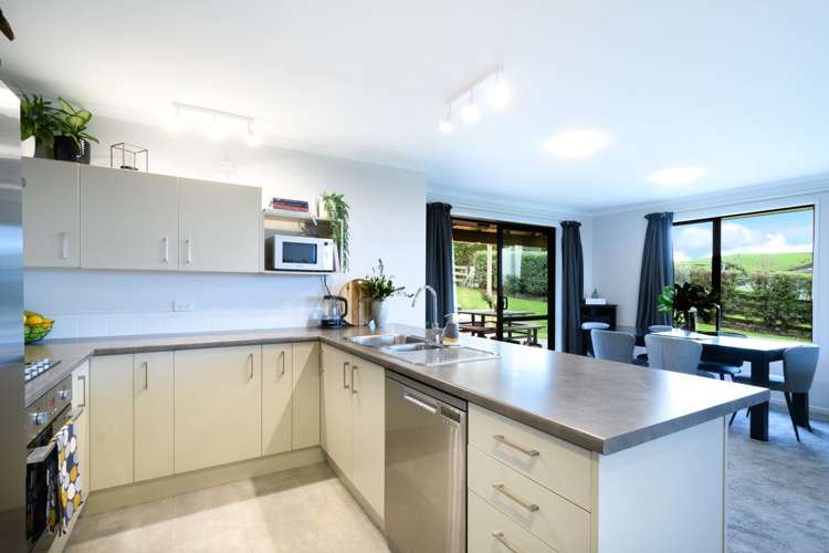 5 Gavinike Place Waimauku_9