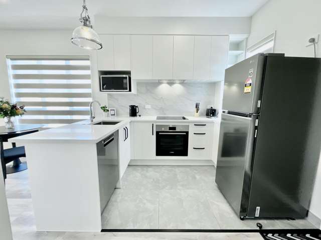 4/241 Don Buck Road Massey_3