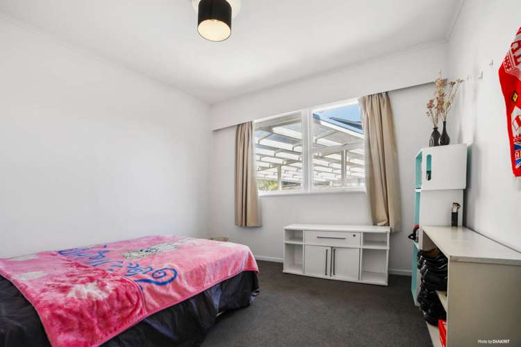 5 Lauderdale Road Birkdale_8