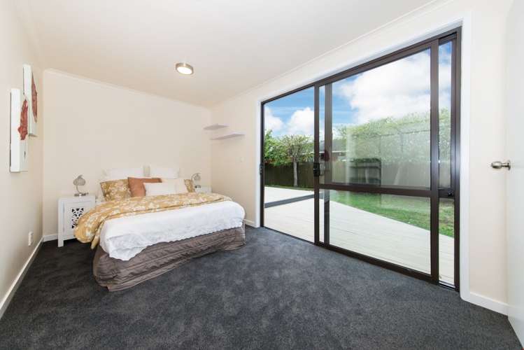 137 Carnoustie Drive Wattle Downs_21