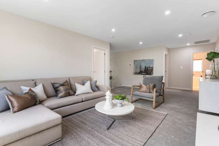 415 Ormiston Road Flat Bush_11