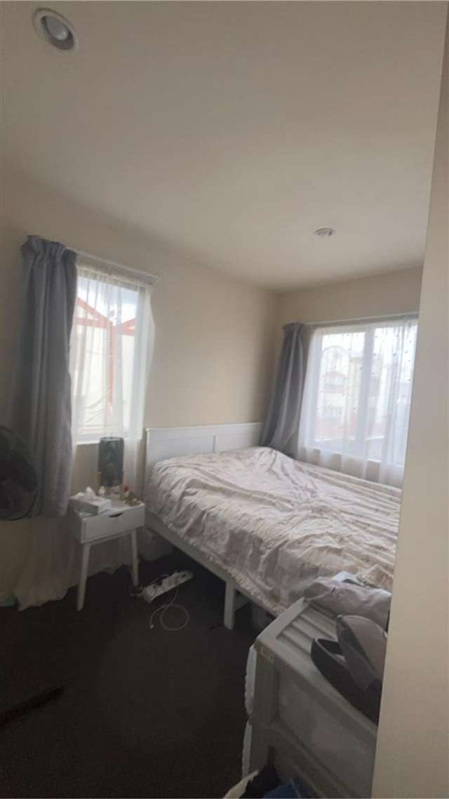 1/12 Ambrico Place New Lynn_2