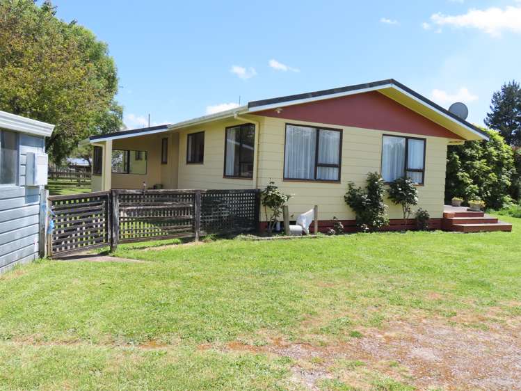 34 Short Road Pahiatua_11
