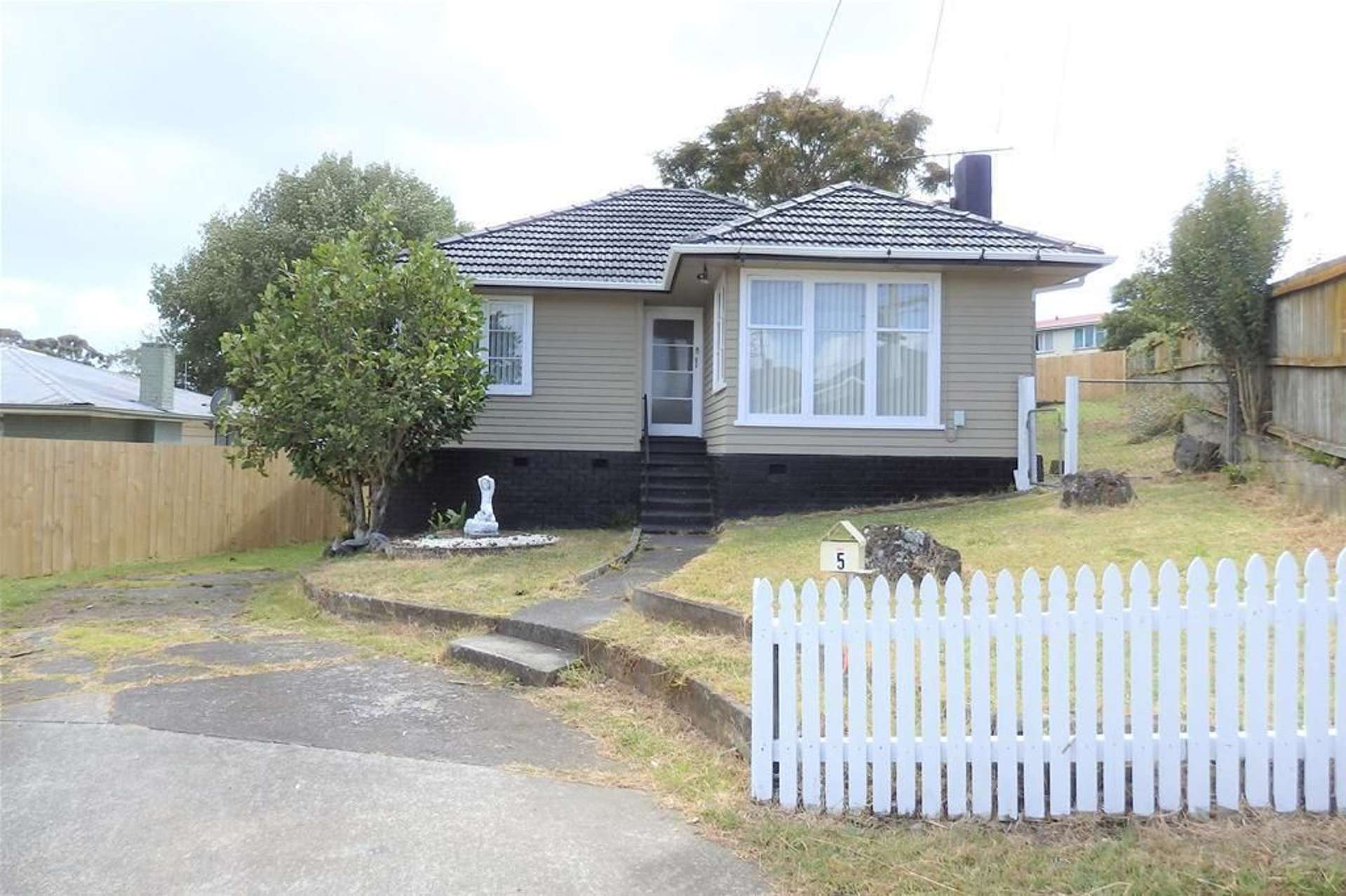 5 Velvet Crescent Otara_0