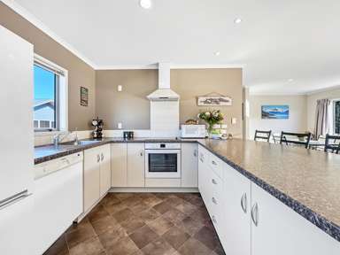 53 Montgomery Crescent_2