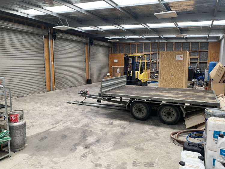 Unit B,76 De Havilland Drive Bell Block_4