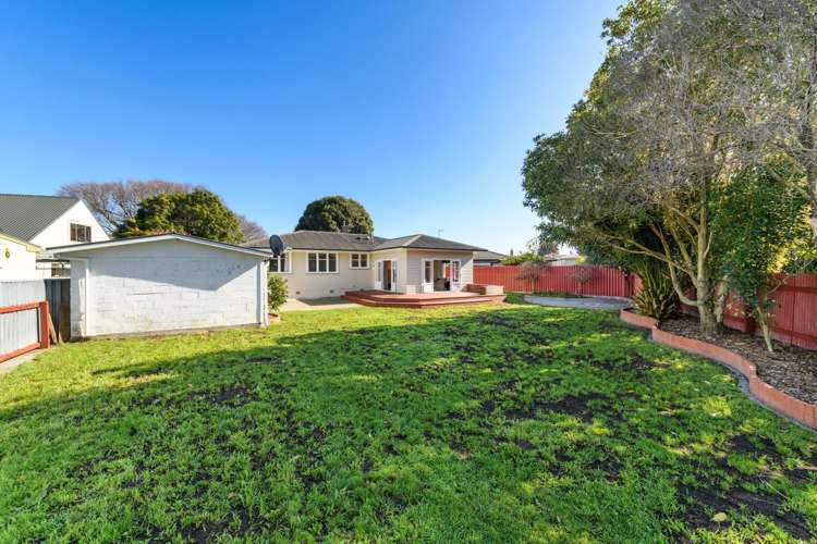 11 Kent Crescent Awapuni_16