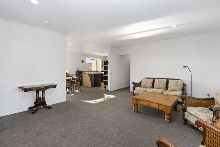 15 Gambia Grove Flagstaff_5