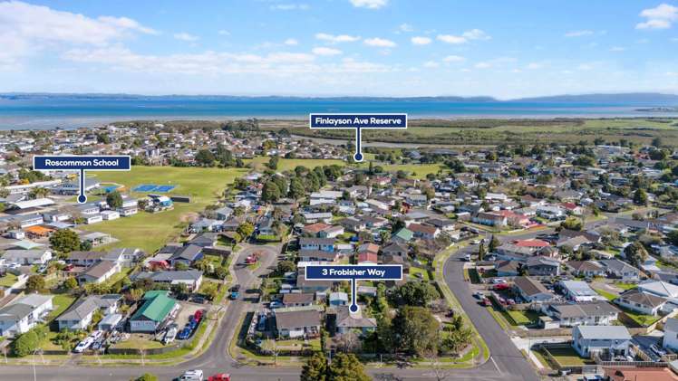 3 Frobisher Way Clendon Park_17