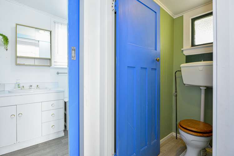 4 Tarakihi Crescent Mahia_11