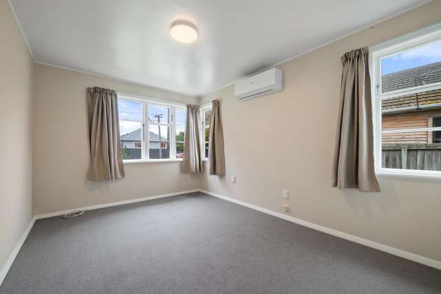 38 and 40 Riley Crescent Woolston_4