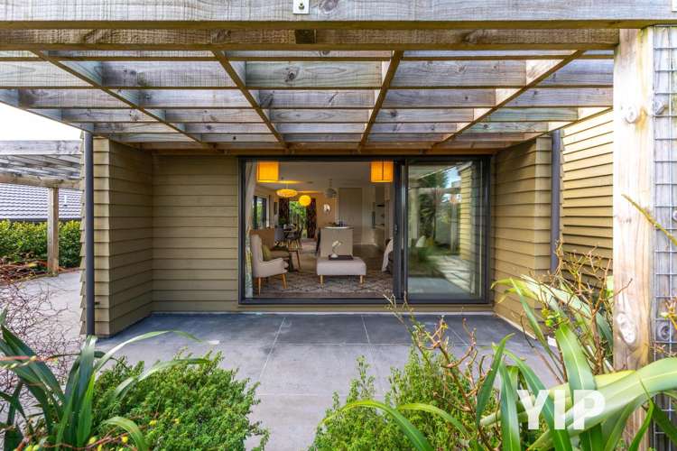 19 Lacebark Lane Woodridge_17