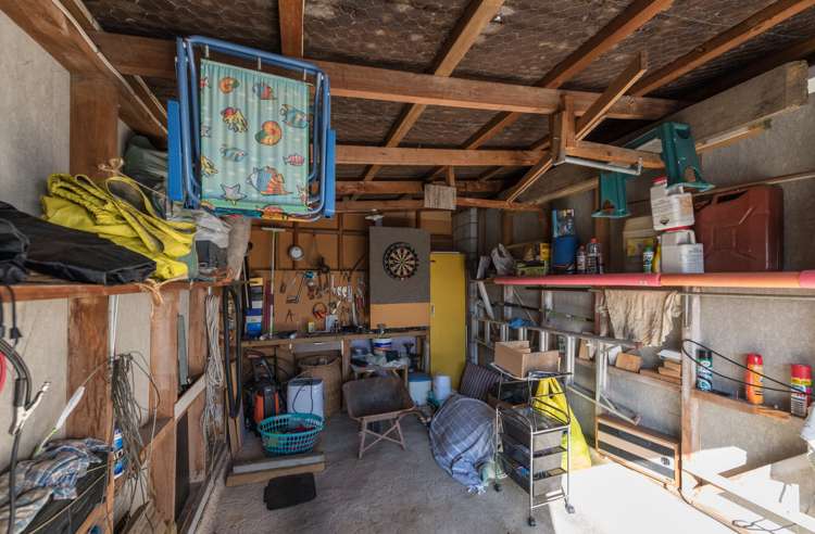 2/10 Matangi Street Stoke_18