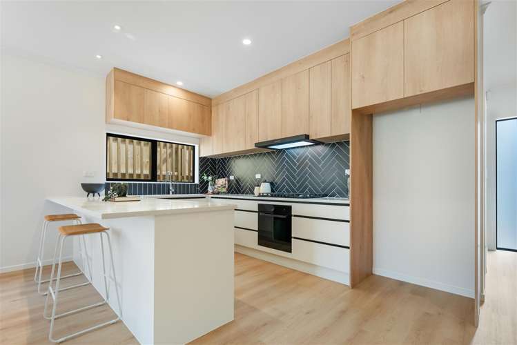 69 Ta Moko Drive Gulf Harbour_16